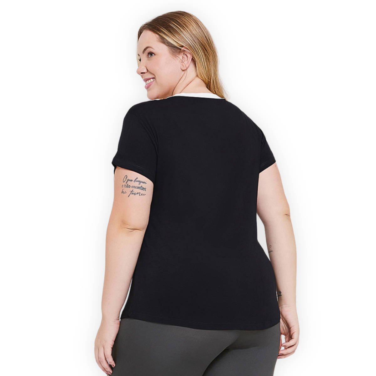 Blusa Gola V Bicolor Plus Size